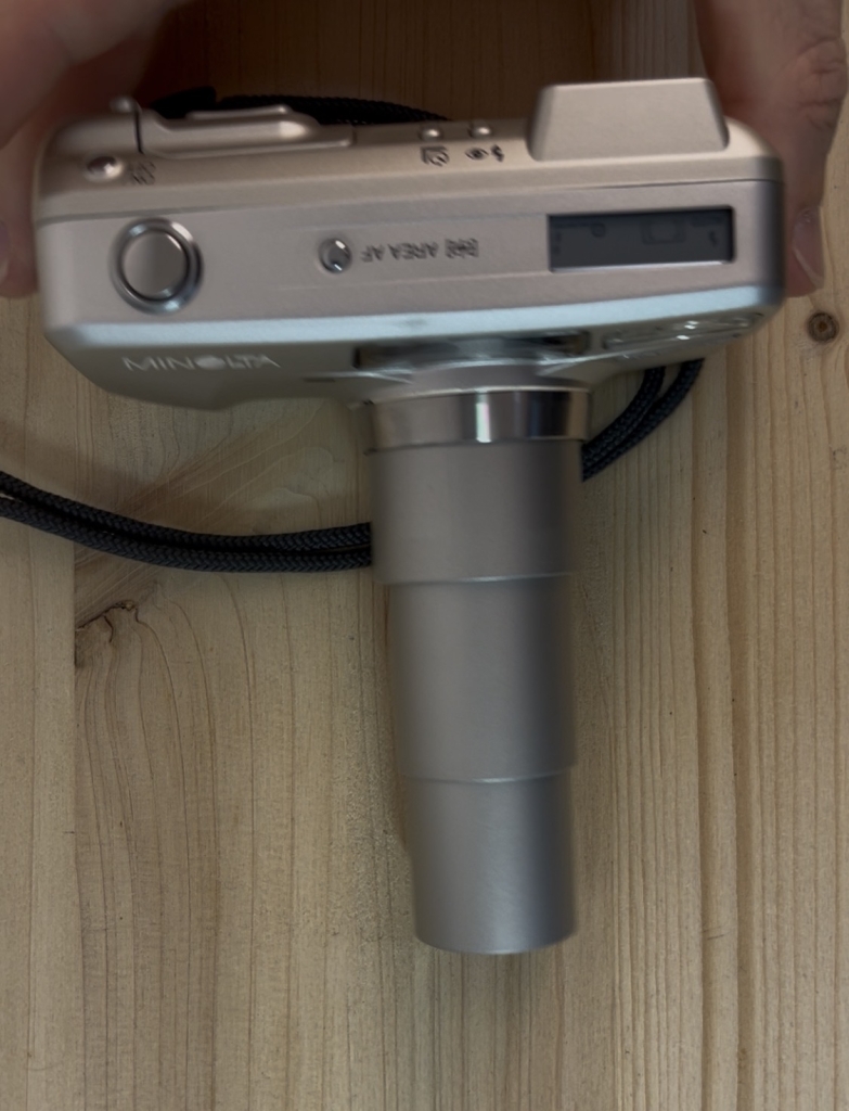 avis-minolta-riva-zoom-160 zoom